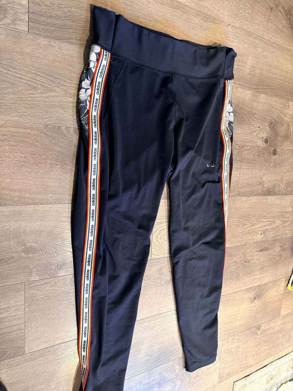 Adidas x The FARM Company Floral Logo Tape Climalite Leggings Size XL - Picture 5 of 12